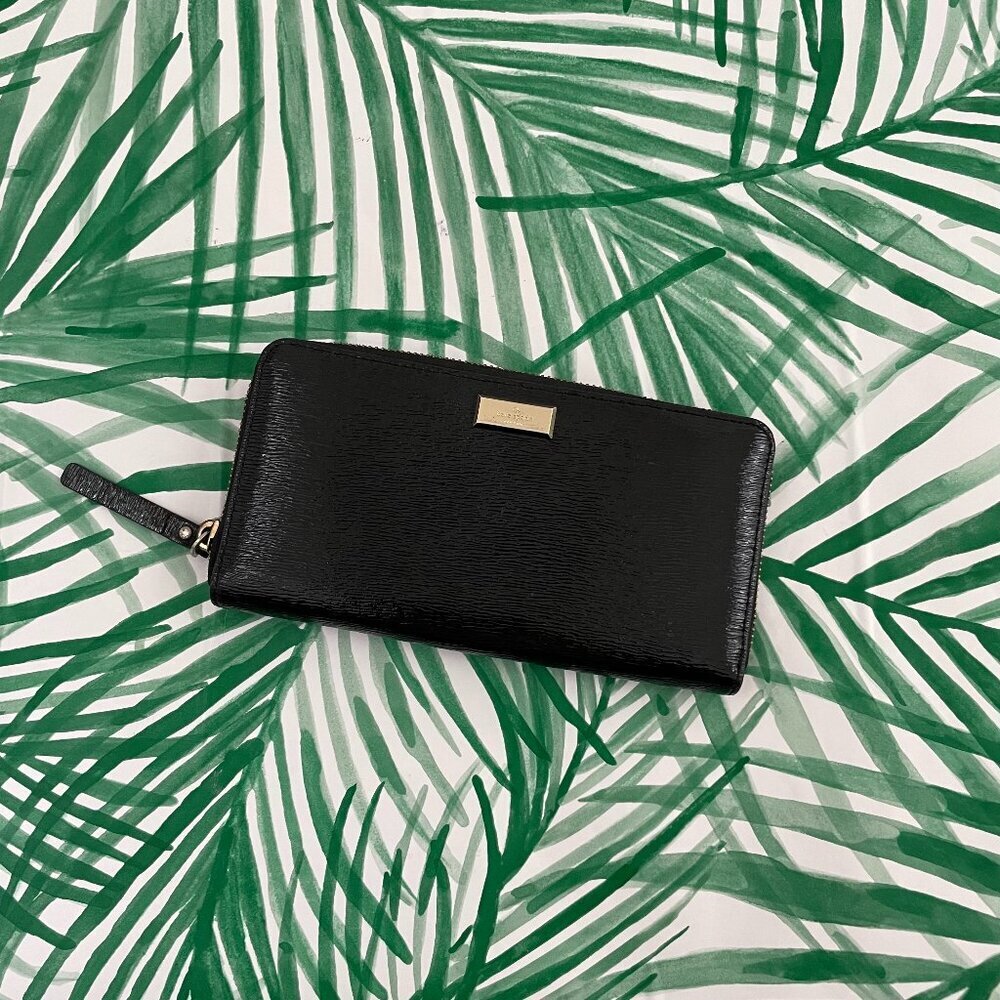 Kate Spade New York Bixby Place Neda Black Patent Leather Zip Around Wallet